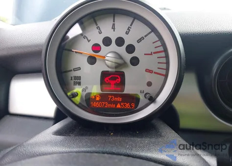 2010 Mini Cooper S z USA, uszkodzony, nr VIN WMWMF7C52ATX44213